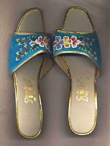 Vintage Chinese Asian Ladies Beaded Plush Blue Low Heel Wood Sandals Gold Trim