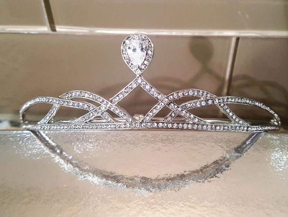 Brilliant Dainty Cubic Zirconia Silver Plated Bridal , Prom  Tiara Style T-023