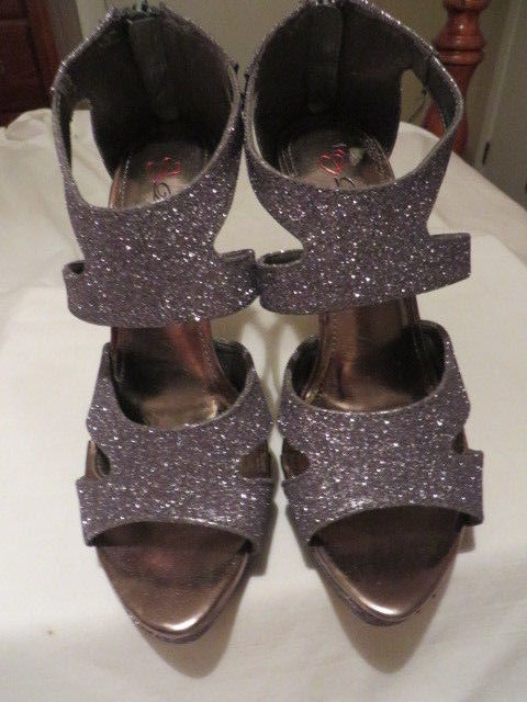 DbDk Fashion Sandals, Gray/Silver Glitter, Zip Back, Stiletto, Open Toed, Sz. 7M