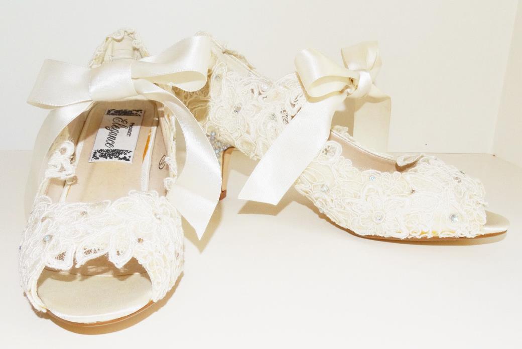 HANDMADE Project Elegance RITA Lace Crystal Shoes ~ Peep Toe ~ Size 6 ~ cs
