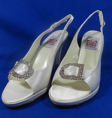 NEW Special Occasions by Saugus Shoe COCO 33075B 5.5B White Silk Platform