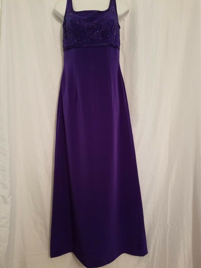 Alyce Designs Size 6 Purple - Perfect dress for many occassions