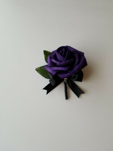 Purple and black Skull Boutonniere, purple skull boutonniere, lapel pin, gothic