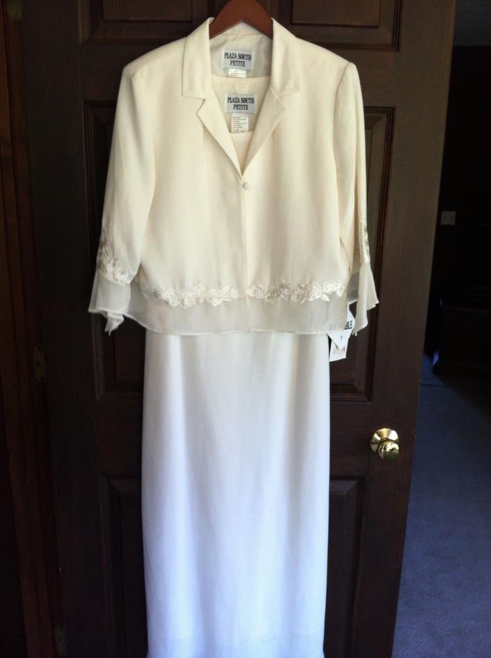 NEW WITH TAGS NWT PLAZA SOUTH PETITES IVORY CHIFFON MOTHER OF THE BRIDE 2 PC DRE