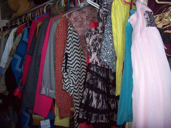 Clothing Lot Resale Clothes New XLNT Used Vintage Womens Jrs Ladies Some Mens