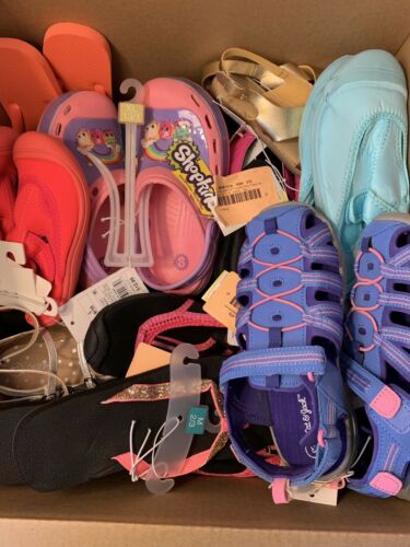 Liquidation Closeout Wholesale Shelf Pulls Assorted Youth Girls Shoes 38 Pair