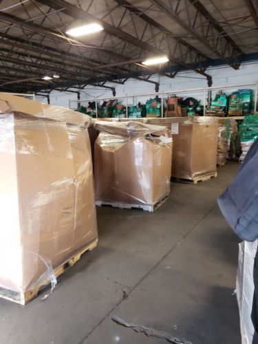Pallet of wholesale brand new clothing from Target 10 thousand plus retail !!!