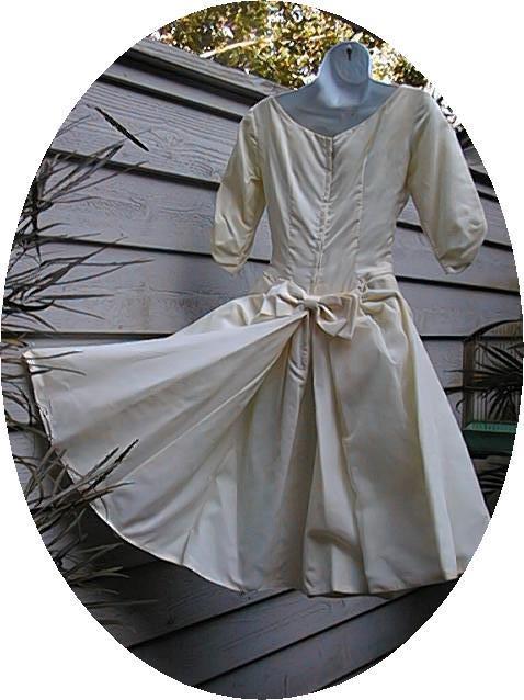 LOVELY VINTAGE IVORY CREAM 40'S EMBROIDERED WEDDING GOWN SZ S