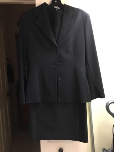 Women's Prada Suit Jacket-A Classic Must Have !! ??????