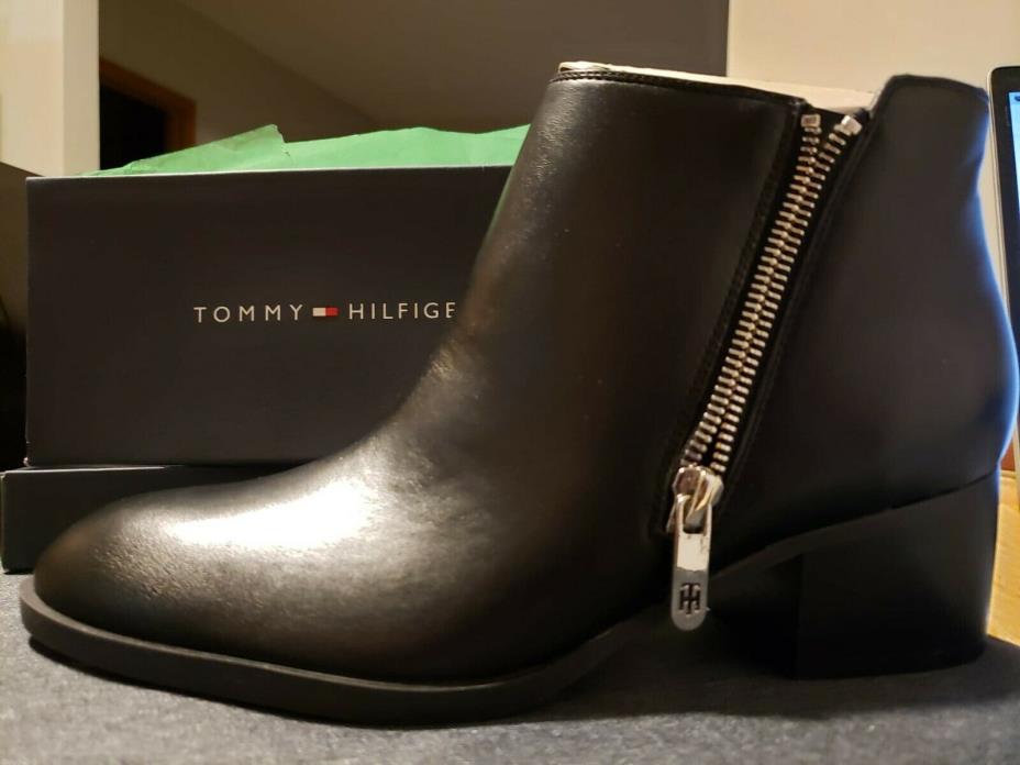 Women Boots - Tommy Hilfiger - Size 7.5 - Black