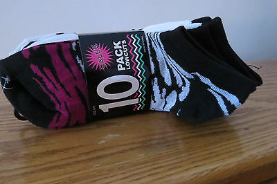 10 pr Sz 9-11  Low Cut Socks Black/White/Wine Poly Blend by Gina Group New in Pk