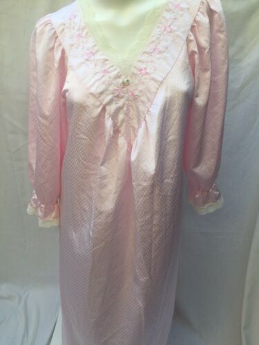 Vintage Indulgence Womens Long Nightgown Sz Medium Pink Satin Sleeves M-L sissy