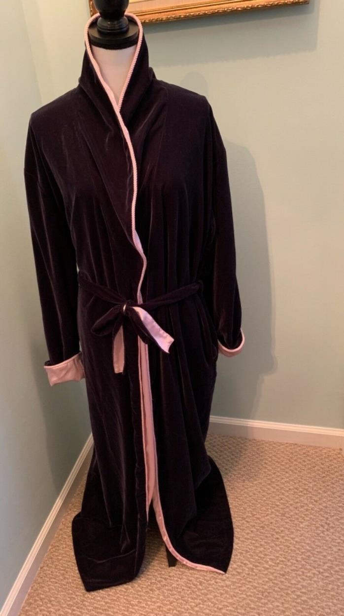 Victoria’s Secret Vintage Long Large XL Black Velvet Robe Pink Satin Lined Belte