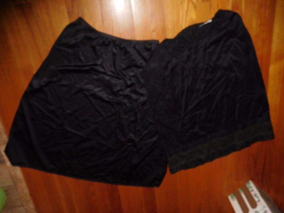 SET OF 2 BLACK SLIPS (VANITY FAIR/ ROGERS ) HALF- SLIP   SIZE  MEDIUM AND 6