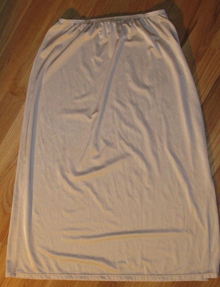 Vanity Fair Wo's Small Soft Beige Shimmer Calf Length Full Stretch Half Slip 28