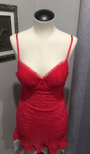 VICTORIAS SECRET THE LACIE RED LINGERIE SIZE L