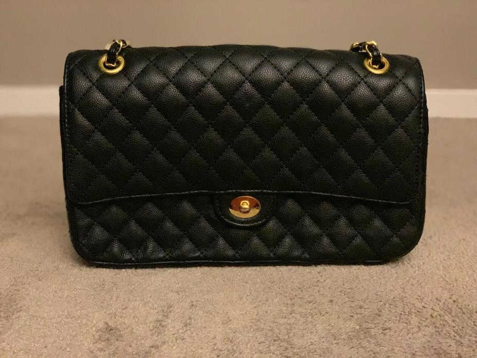 Black Quilted Purse: Pre-Owned