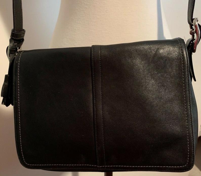 Black Leather Coach Cross/Body Shoulder Bag coach fabric inside great condition