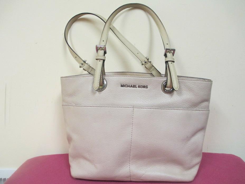 Michael Kors- TOTE/HANDBAG/PURSE-Pink Pebble Leather - outside Pockets-zip close