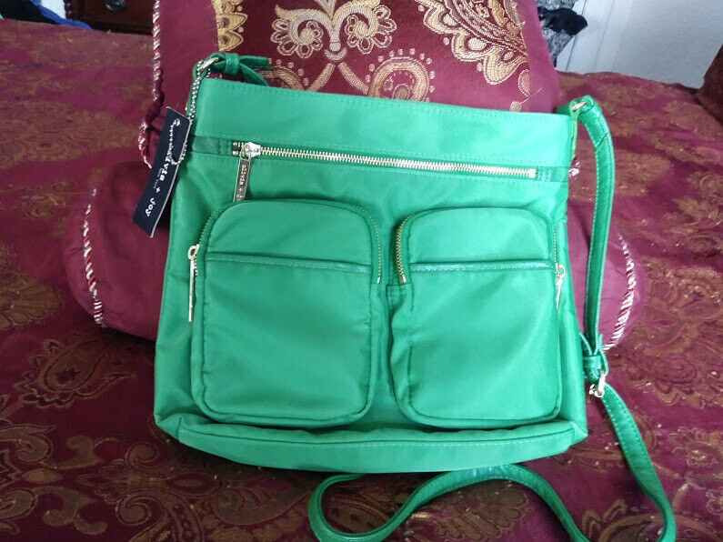 NWT Olivia + Joy Green Women's Handbag With Pockets