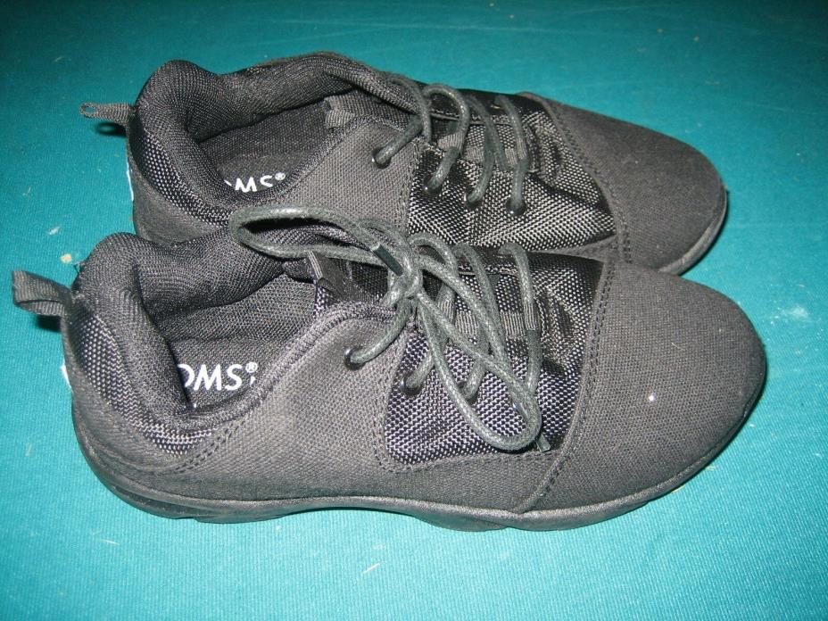 New w/o Tags TOMS Lace Up Sneakers Casual Black Shoes Women's Size 6