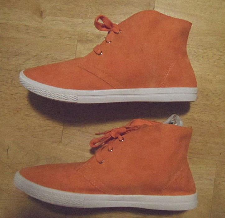 NEW W/OUT BOX--WOMENS MOMO CASUAL SHOES-HI-TOP-ORANGE-LACE UP-SOFT FEEL-SIZE 10