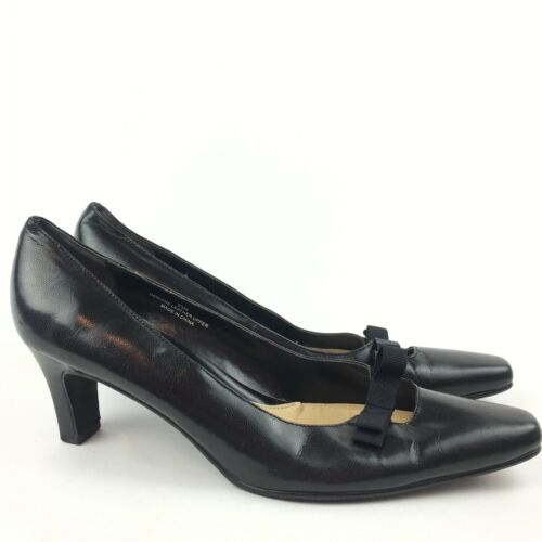 Jenny Buchanan Womans Heels Size 8.5 Black Leather Bow Pointy Toe Pumps Career