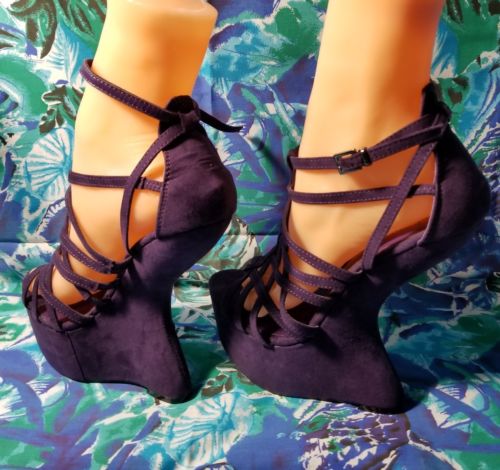 Women's WILD DIVA Purple Velvet Strappy Wedge Platforms Shoes Size 8 NEW