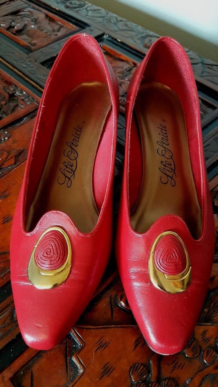 Life Stride  Women's shoes low heel pumps 9 M red with gold