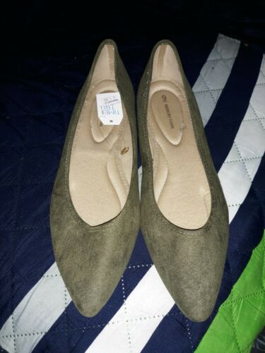 Womens size 9 Time & True Flats..Olive Green ...Brand New with tags...
