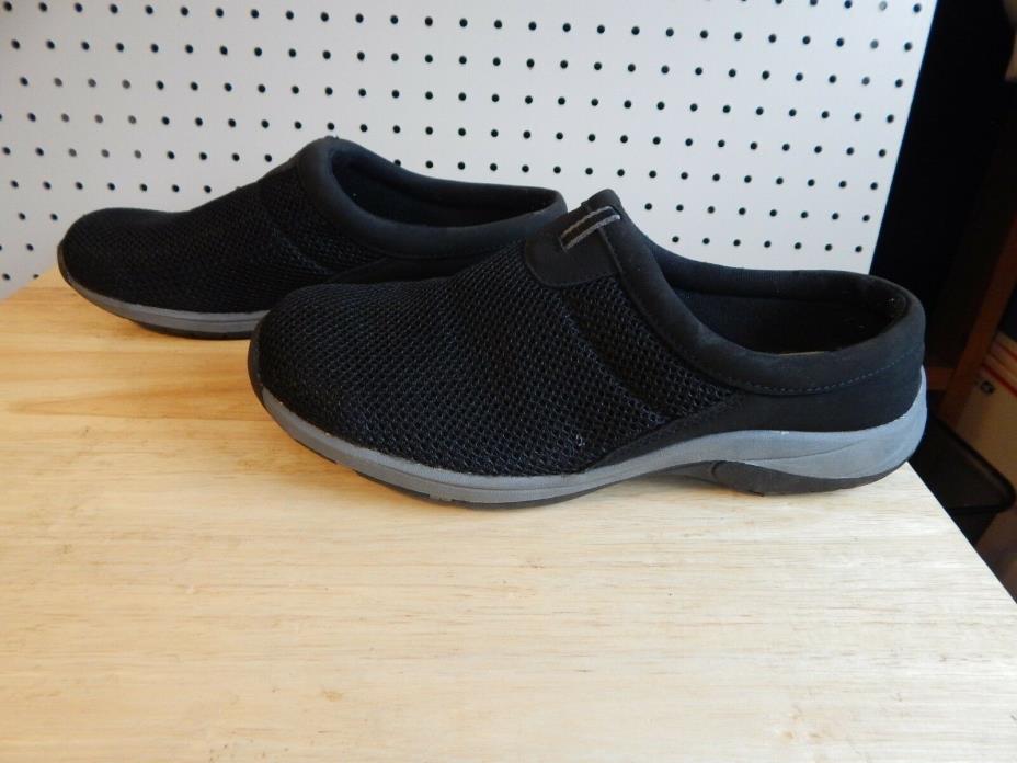 Womens Croft & Barrow slip on shoes - black - size 10 - Yoniblack
