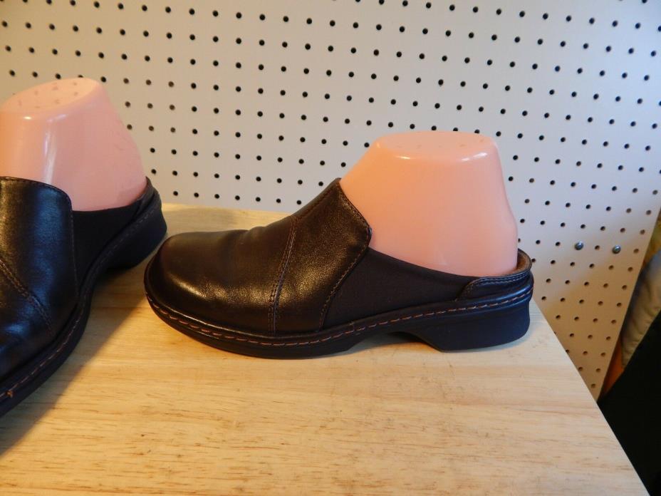 Womens Clarks shoe clogs - brown - size 6.5 M ~ #31902