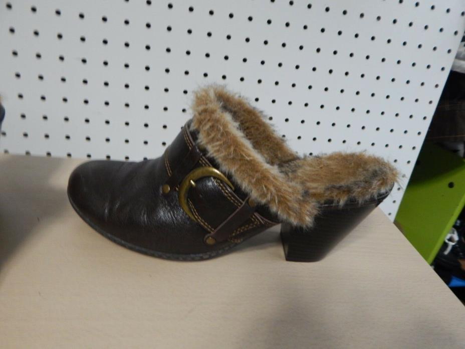 Womens b.o.c winter faux fur shoes clogs - size 9 / 40.5 # BC6695 - brown