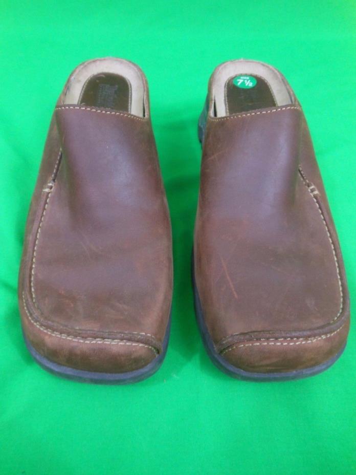 TIMBERLAND WOMEN'S BROWN LEATHER CLOGS w/ SMART COMFORT SYSTEM, Size 7.5M