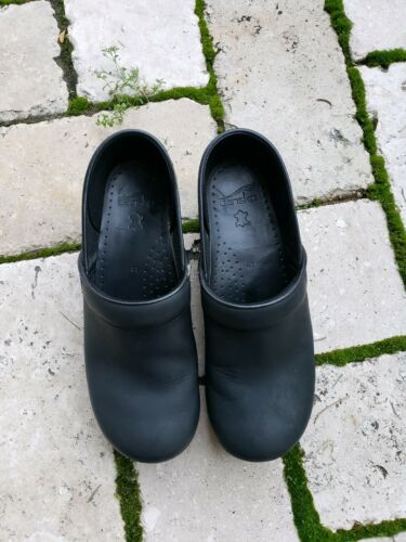 Dansko  Black Oiled Genuine Leather Closed Heel Clogs Size 41