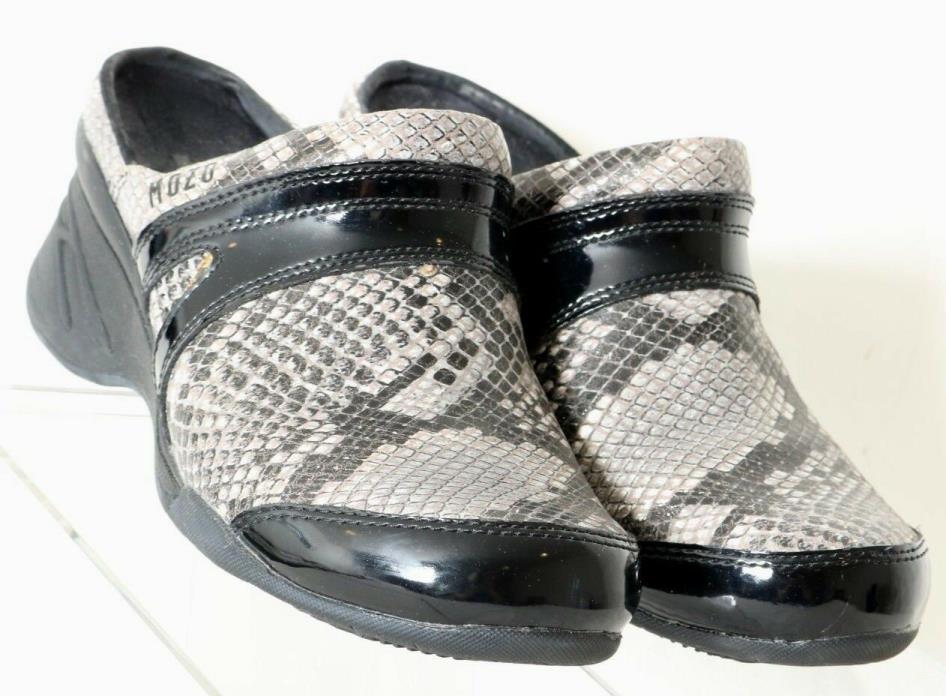 MOZO 3730 Zoe Gry/Blk/White Snake Print Patent Leather Mule Clog Women's US 6
