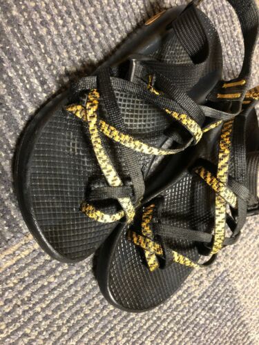 chacos womens 8 Yellow Black