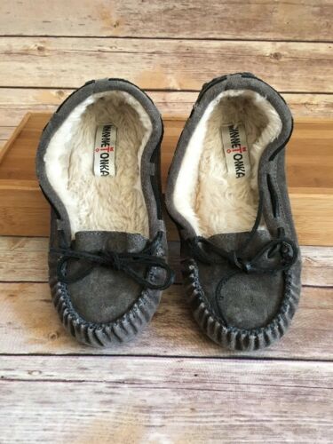 Minnietonka Women's Cally Suede Faux Fur Slip On Loafers Moccasin Grey ~ Size 6