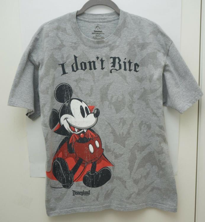 Disneyland Walt Disney World T-Shirt Mickey Mouse as Vampire I Don't Bite Size L