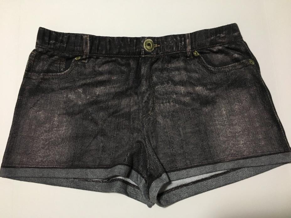 Women's/Juniors Shorts, Size XL / XG, (15-17) . Pre-owned. Color Gray. bin C