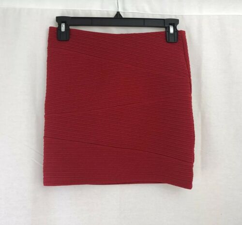 Forever 21 Red Mini Skirt Gold Zipper Women’s Size Small