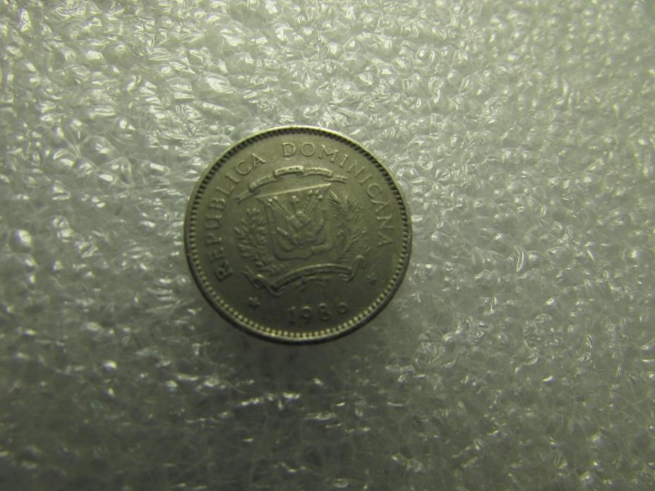 Dominican Republic 1986 Coin, 10 Centavos - Nice Heritage Item