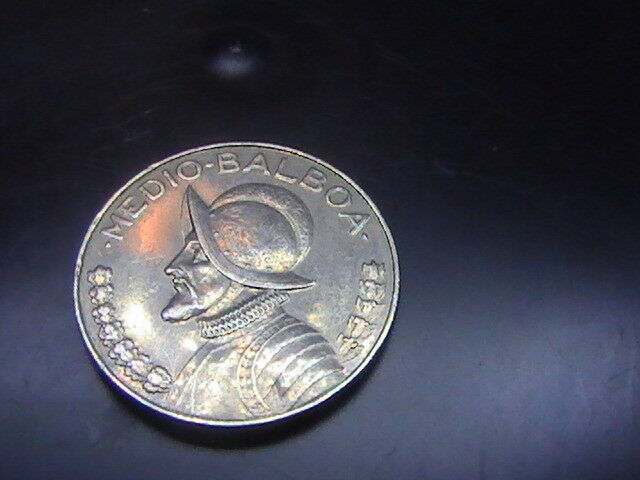 Panama MEDIO BALBOA 2001