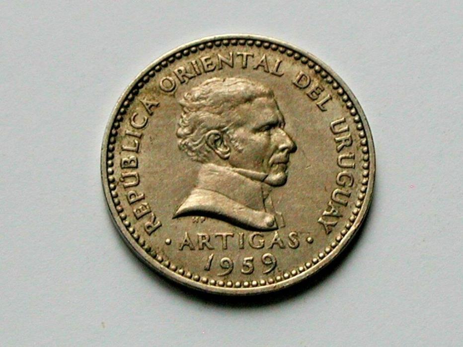 Uruguay 1959 10 CENTESIMOS Coin with National Hero Artigas