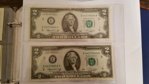 1976 2 dollar bill Lot Of (2) E Richmond Virginia consecutive numbers