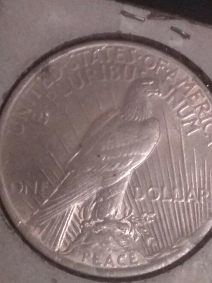 1922 Peace Dollar - very good Condition only have this one act fast