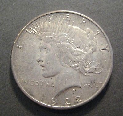 1922 S  Peace Silver Dollar - 90% Silver - * No Reserve * - (P362)