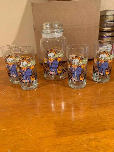 Garfield Cafe Canister And Glasses Set