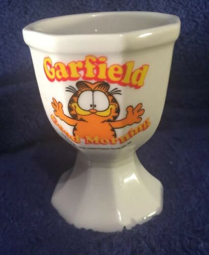 Enesco 1978 Garfield the Cat Good Morning Egg Cup Figurine or Statue #B488