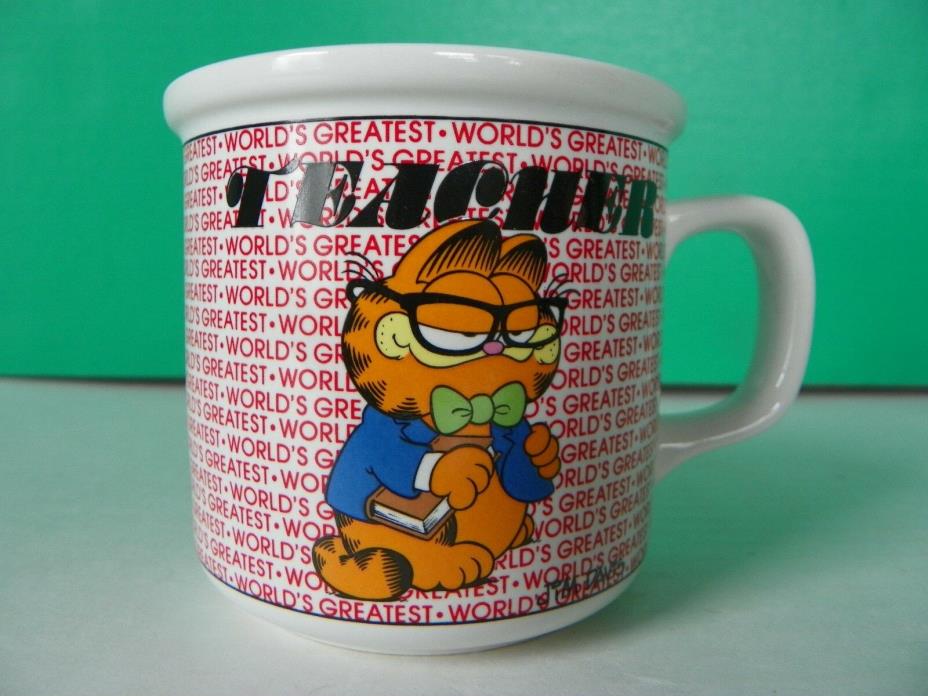 Garfield coffee mug; 